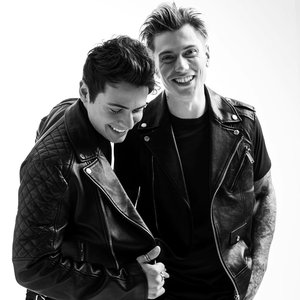 Benji & Fede