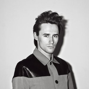 Reeve Carney