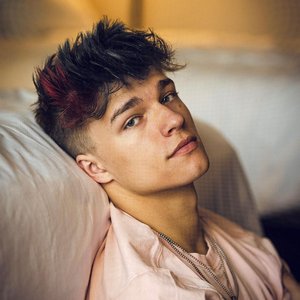 Alex Sampson