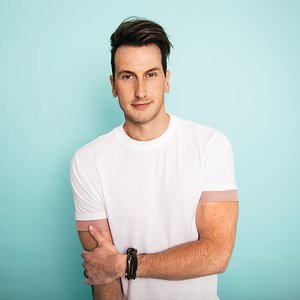 Russell Dickerson