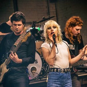 Amyl And The Sniffers