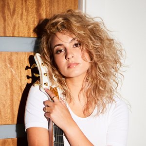 Tori Kelly