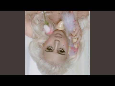 Kali Uchis - Melting
